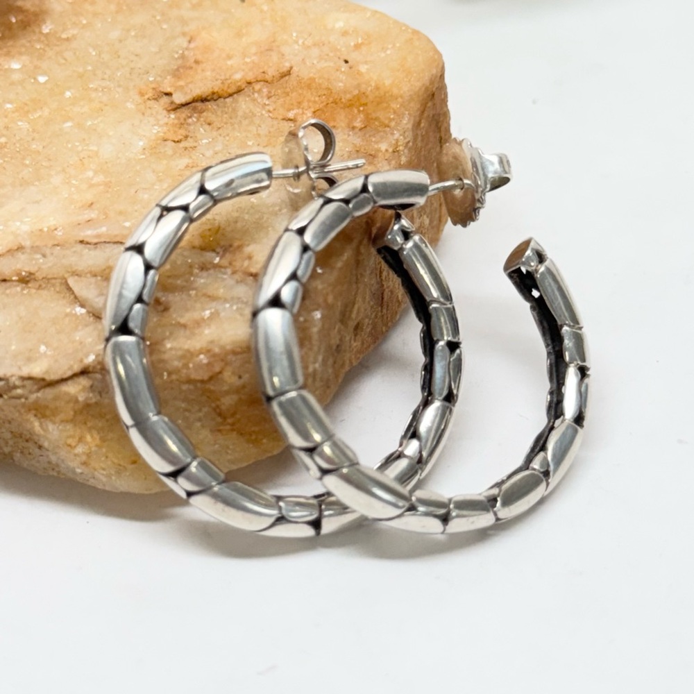 John Hardy Kali Pebble Hoop Earrings .925 Sterling Silver